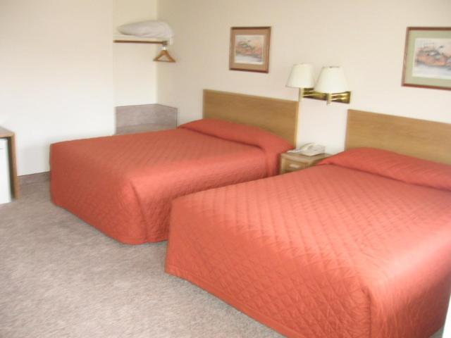 Little Bear Motel Грин-Ривер Экстерьер фото